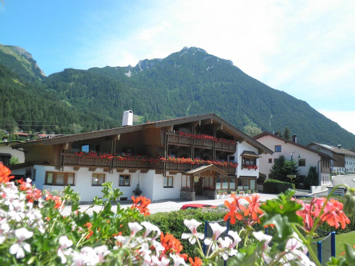 Landhaus Appartement Kofler Ferienwohnungen,Zimmer Maurach  Exteriör bild